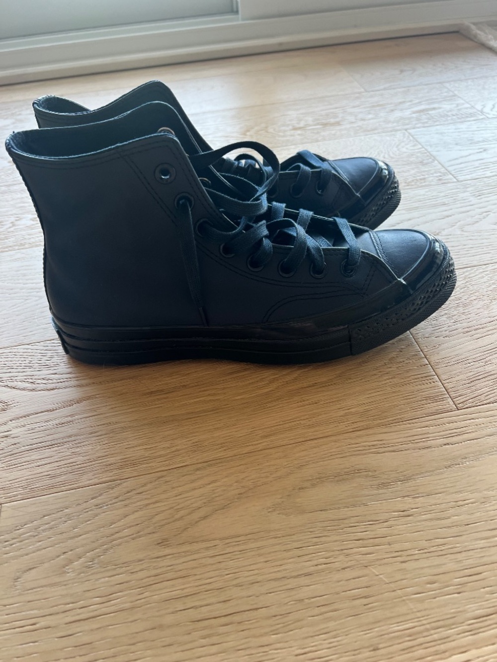 Converse High Top Sneakers In Navy - Picture 8 of 12